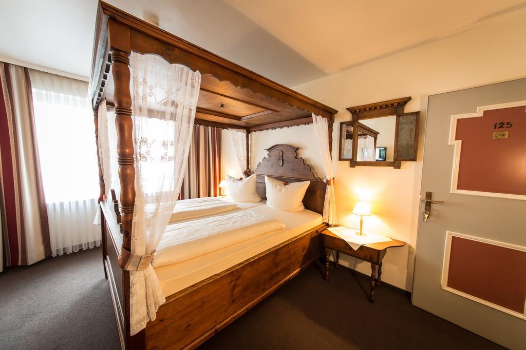 Alte Thorschenke Hotel Cochem Eksteriør billede
